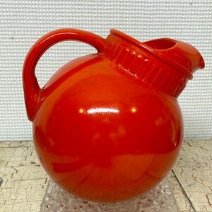 Anchor hocking ball pitcher